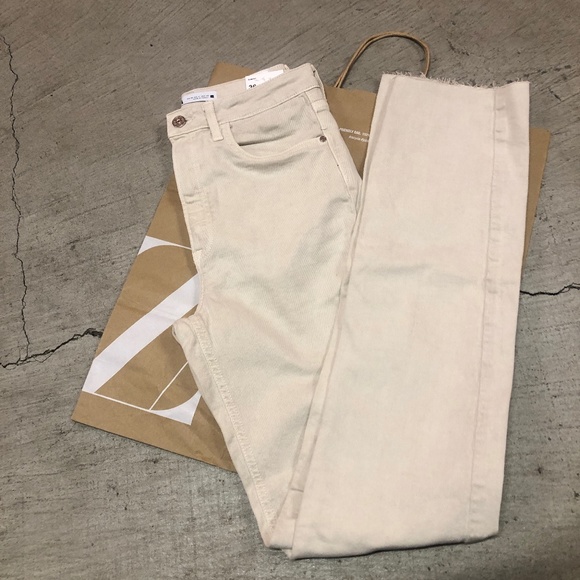 ๐๐๐ ZARA High Waisted Jeans w Slits, 4/36, NWT - Picture 1 of 12